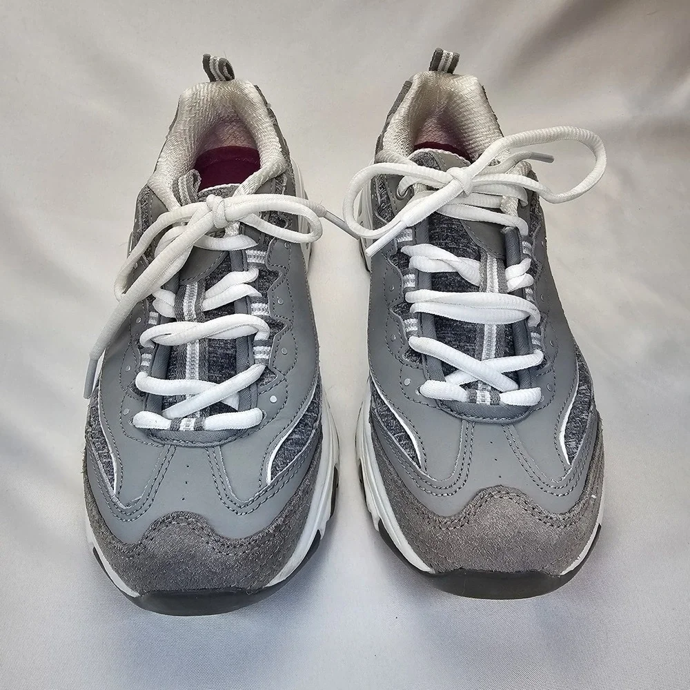 Skechers DLites Women's Size 7 Gray White Chunky Sneakers Air Cooled Memory Foam